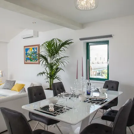 Modern Pjero Apartment