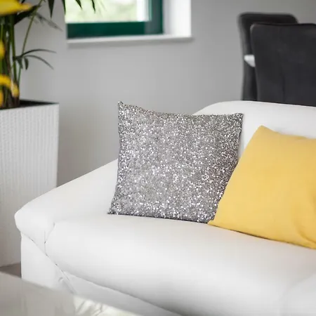 Modern Pjero Apartment *