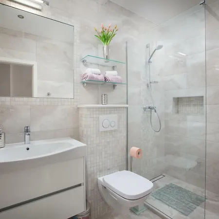 Apartment Modern Pjero