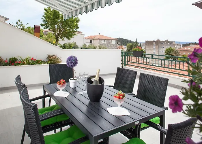 Modern Pjero Apartment